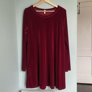 Red Velvet Long Sleeve Dress with Pockets